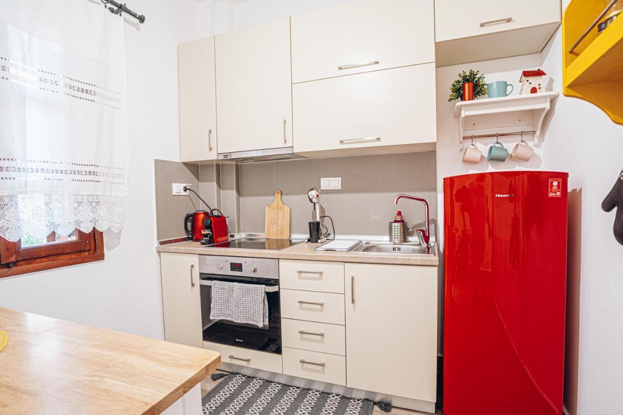 דירות סלוניקי Retro Boutique Apt W Balcony In Historical Area מראה חיצוני תמונה